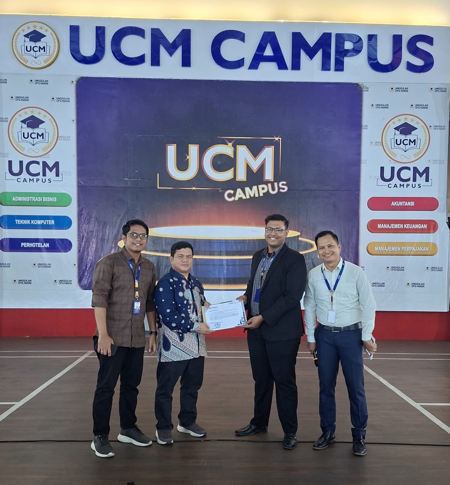 Speak Smart, Respect Differences: Skill Komunikasi di Kampus Multikarakter